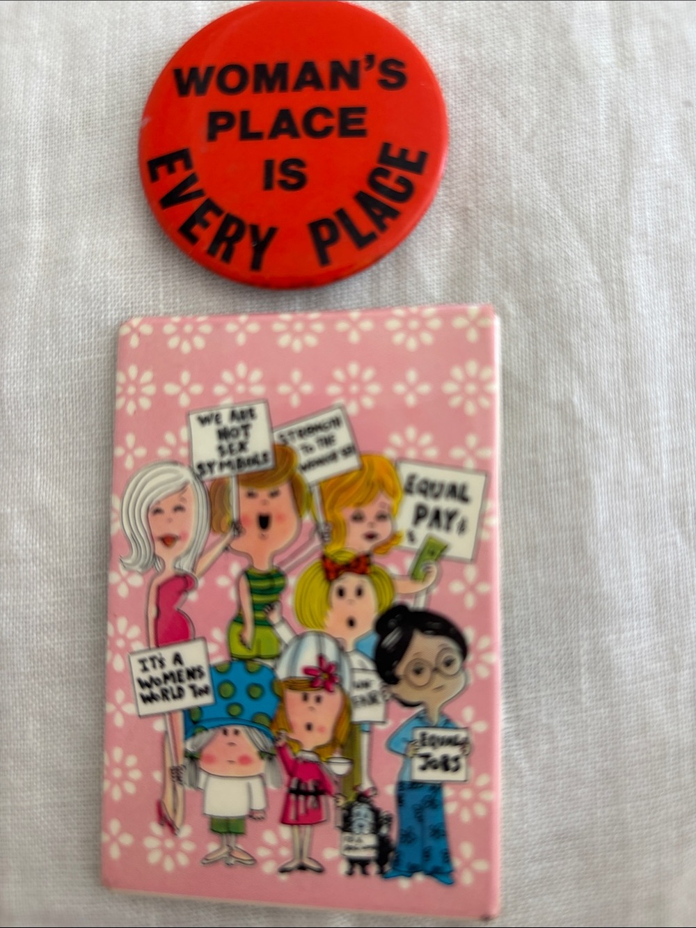 VINTAGE WOMENS LIB BUTTONS - RARE